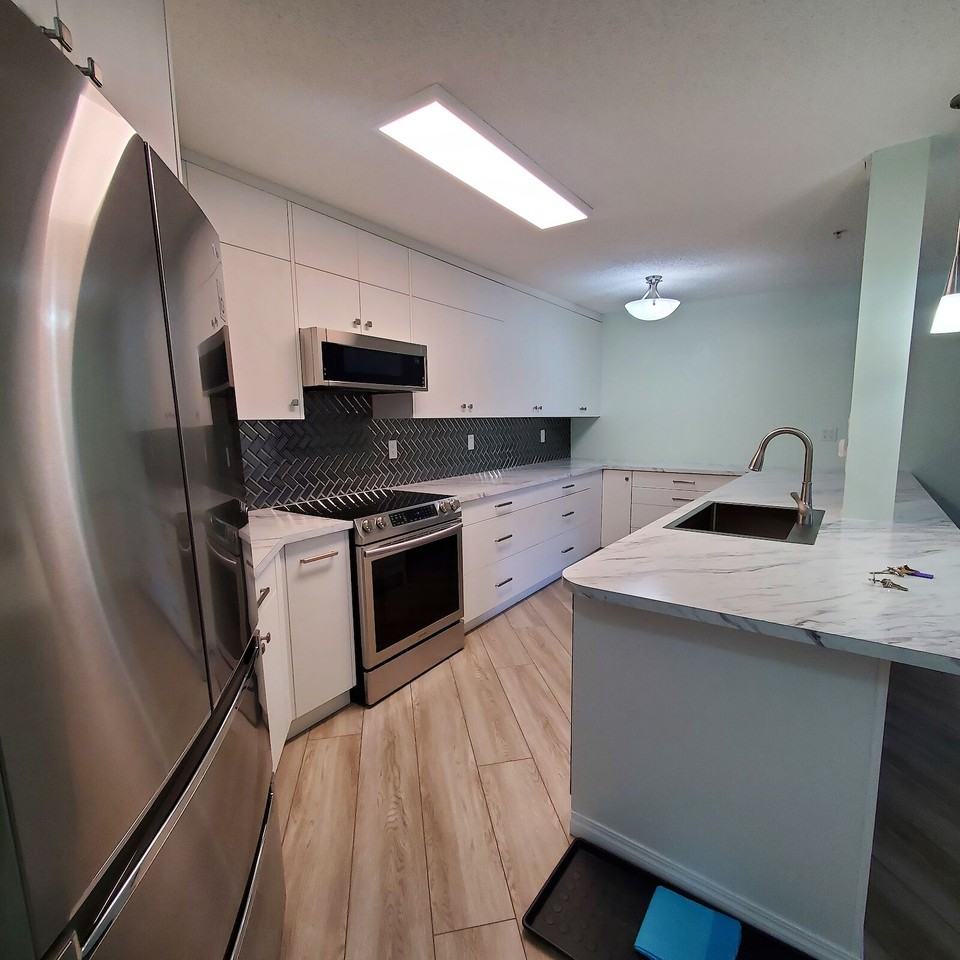 111 - 11453 Ellerslie Road Southwest - Photo 4 of 7