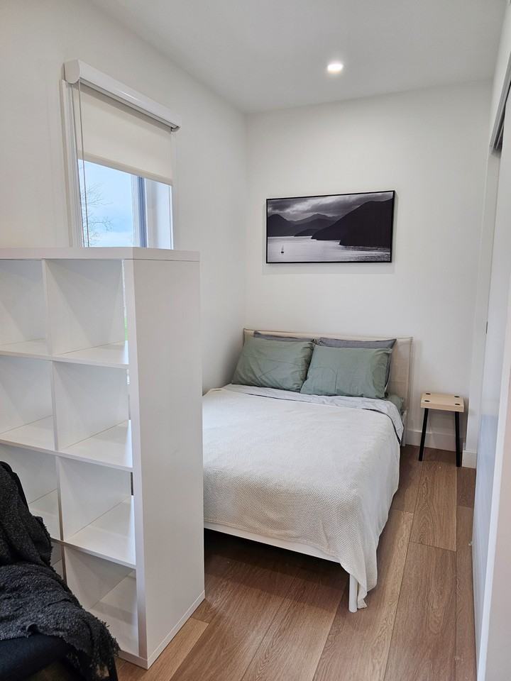 268 Oakdale Ave. - Photo 6 of 12