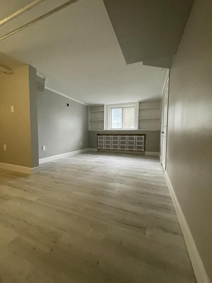 358 Cambridge - Unit 1 - Photo 2 of 22