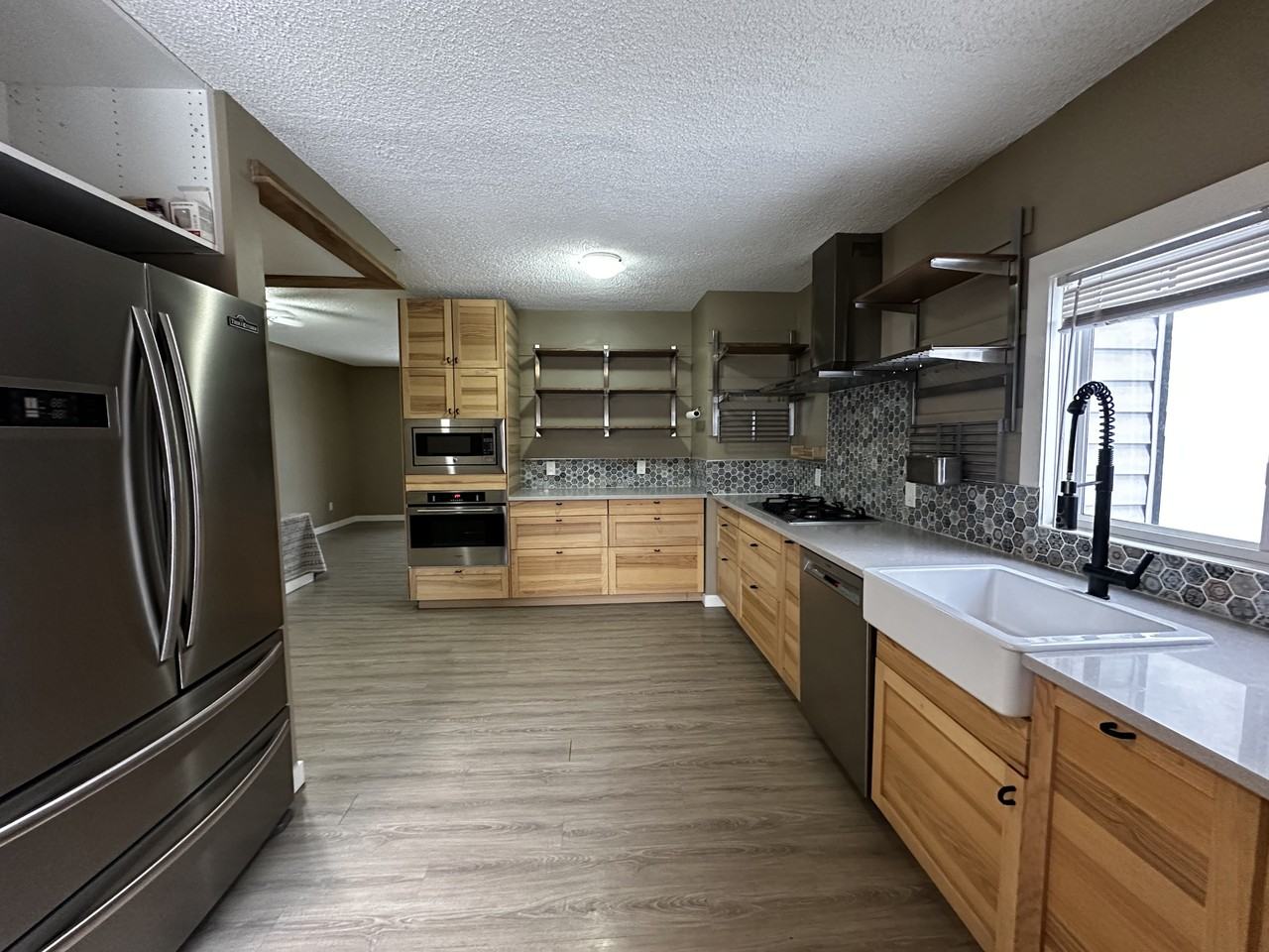 10627 61 Ave NW - Photo 7 of 28