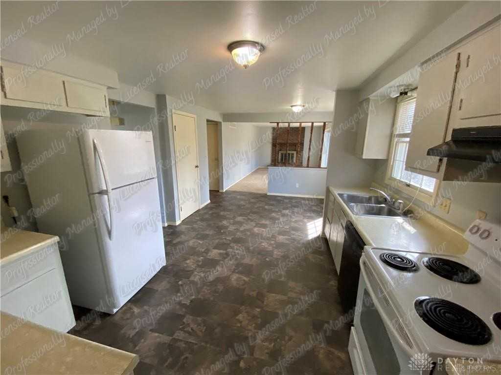 1379 New Haven Ct - Photo 7 of 30