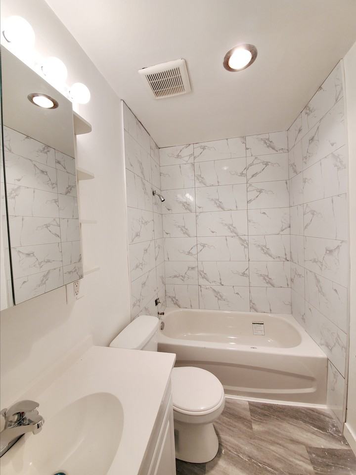 Crystal Gardens - Photo 3 of 22