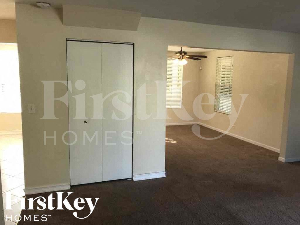 1151 Serendipity Dr - Photo 6 of 20