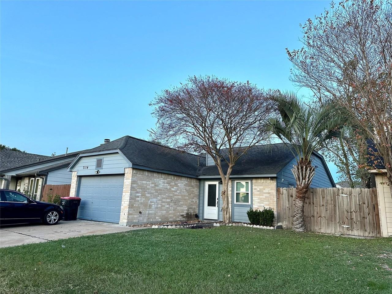 7114 Goldendale Ct - Photo 4 of 23