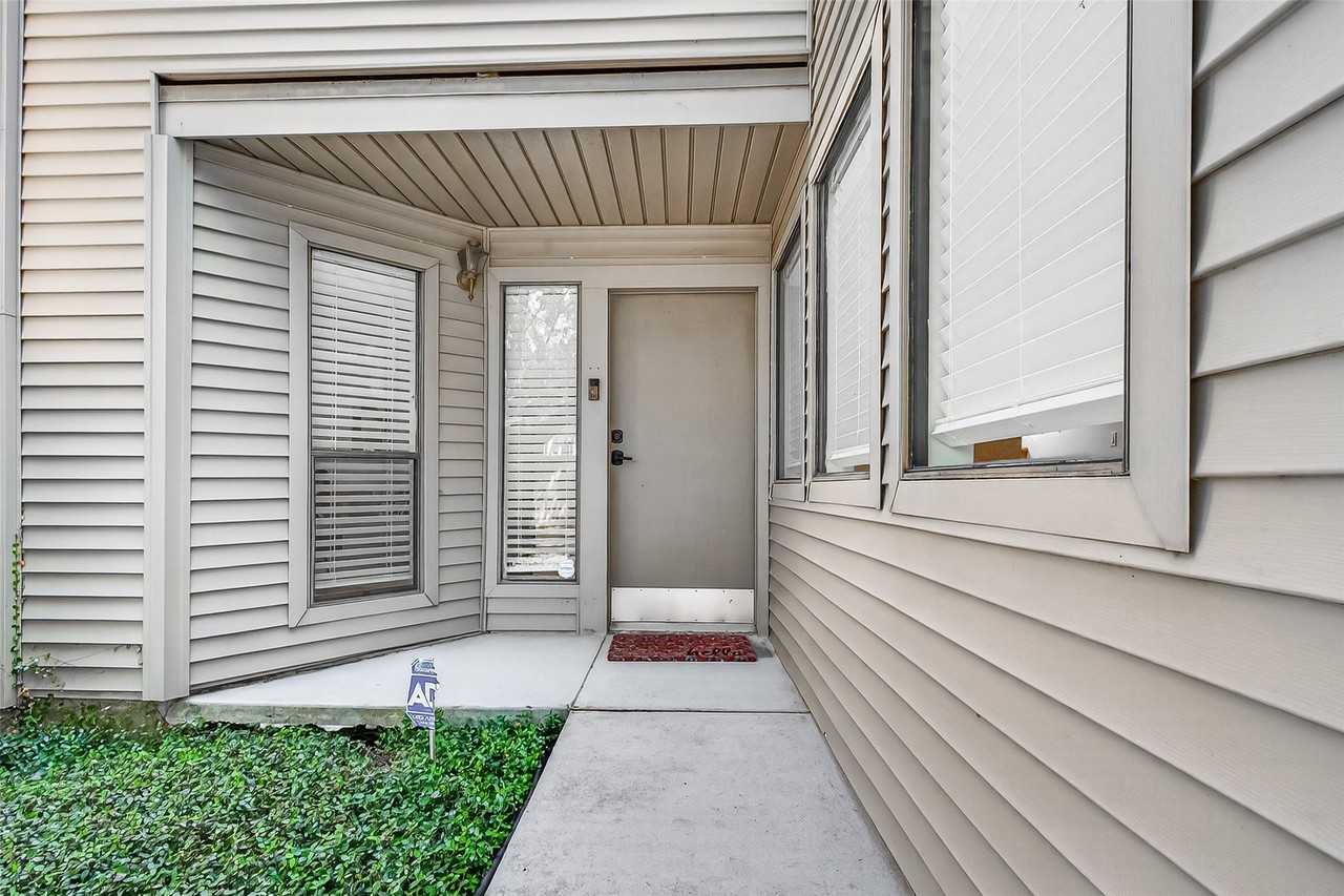 1422 Chardonnay Dr - Photo 4 of 42