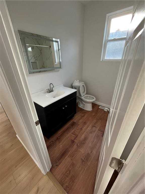 27 Newbury St ##1 - Photo 3 of 9