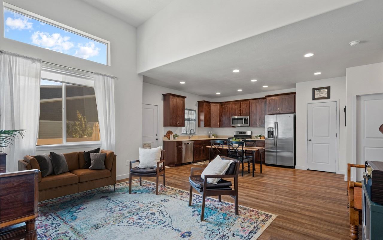 7058 N Mountain Field Dr - Photo 5 of 20