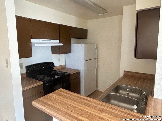 7229 Coral Spgs - Photo 3 of 9