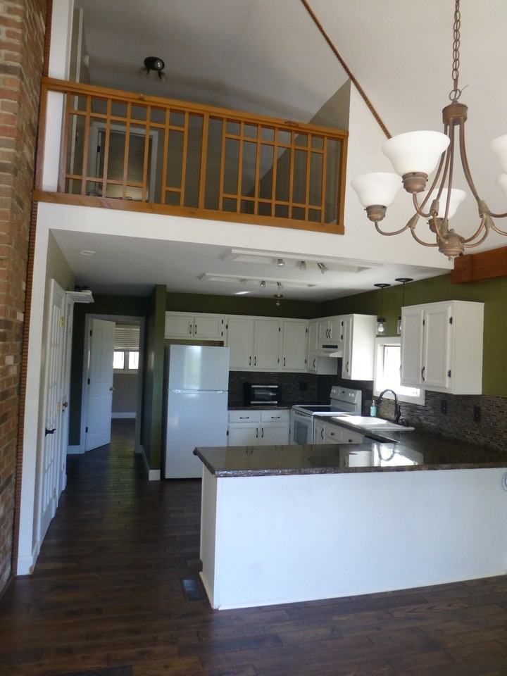 320 Santa Lucia Rd - Photo 2 of 10