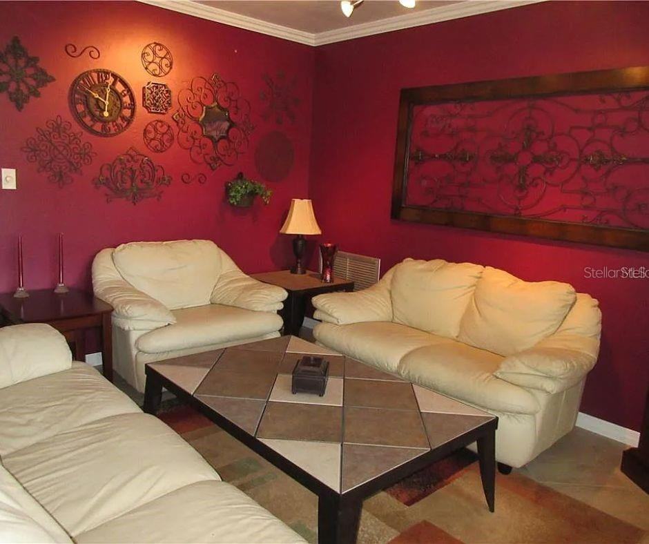 1279 Grenada Ave - Photo 2 of 11