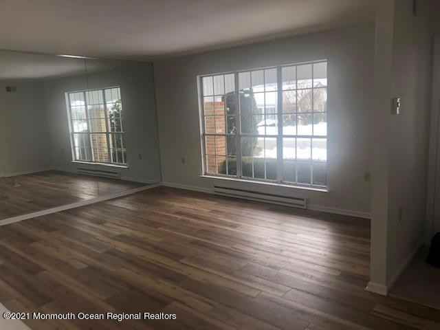 35 Greenwich Ave - Photo 2 of 19