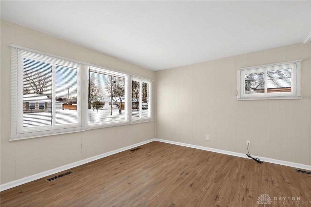 2840 Ghent Ave - Photo 3 of 17