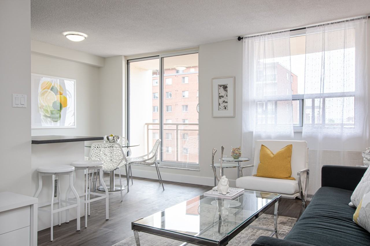 151 Hughson St S - Photo 6 of 18