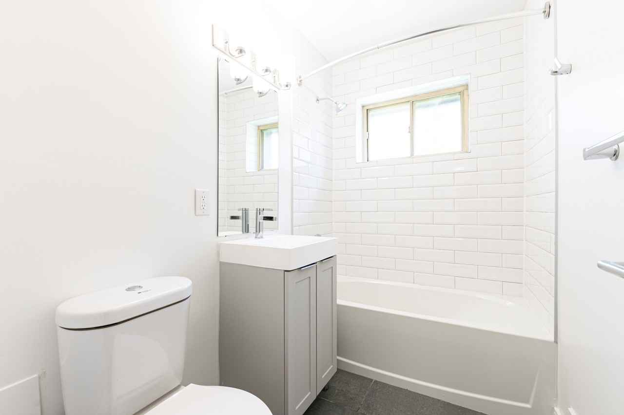 321 Marland Ave - Photo 4 of 15