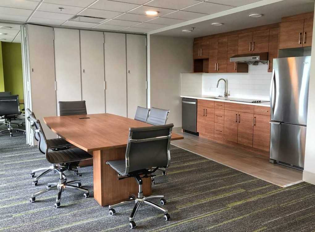 900 Carnarvon St - Photo 3 of 15