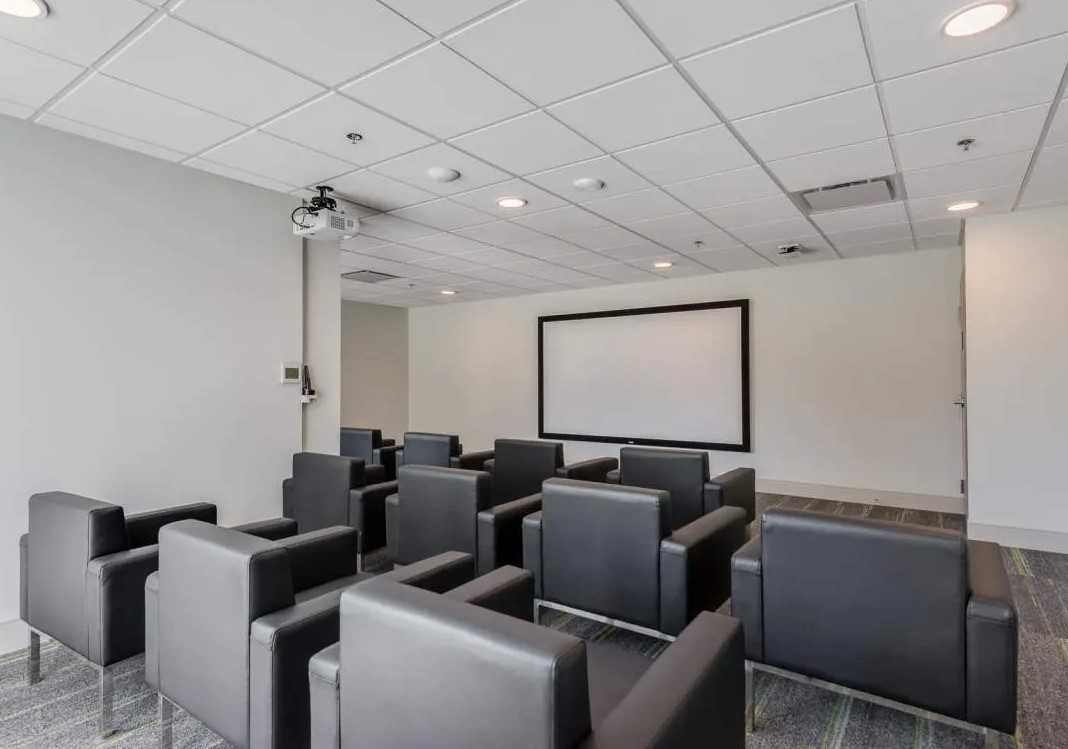 900 Carnarvon St - Photo 4 of 15