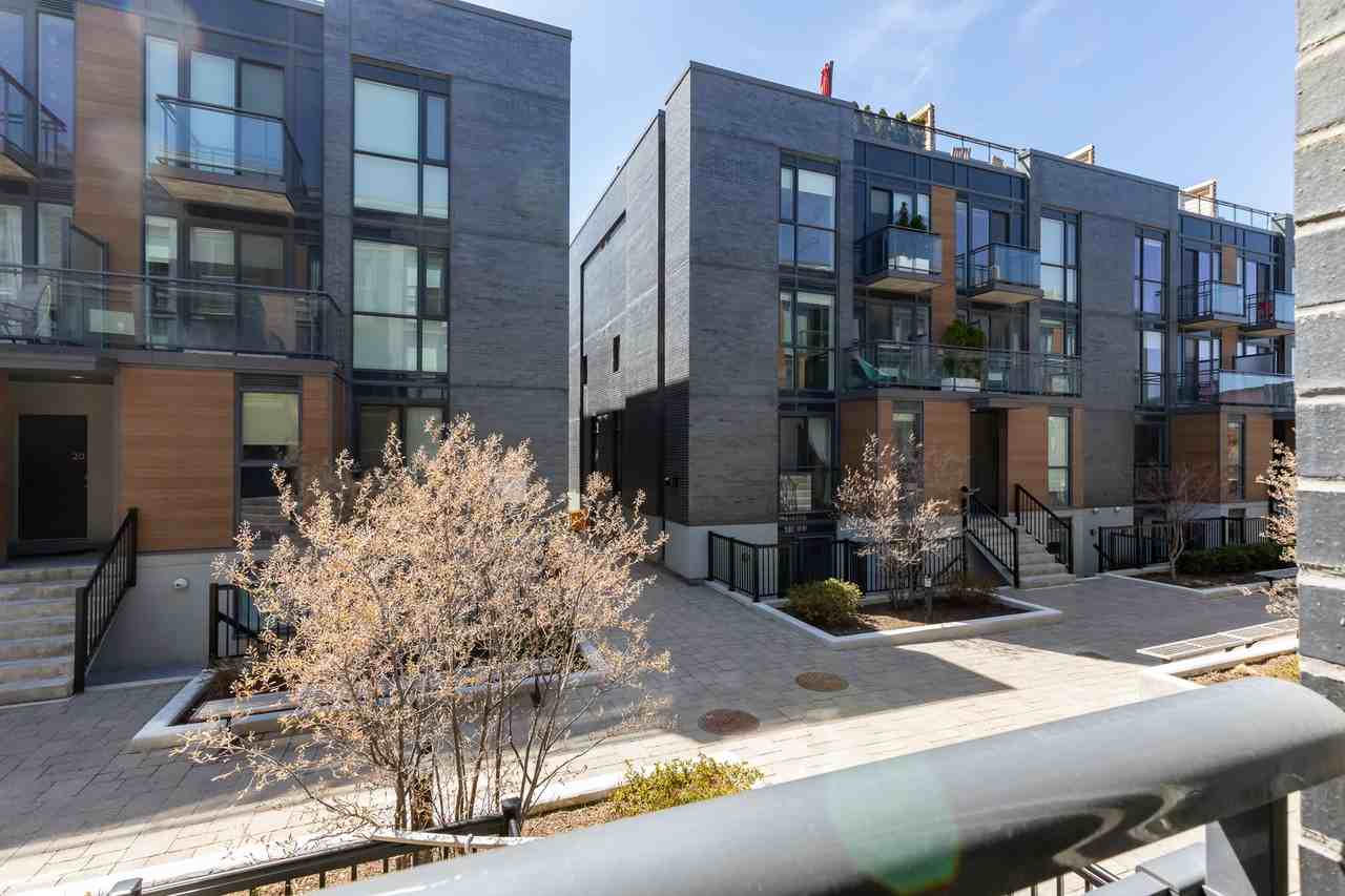 380 Wallace Ave - Photo 2 of 28