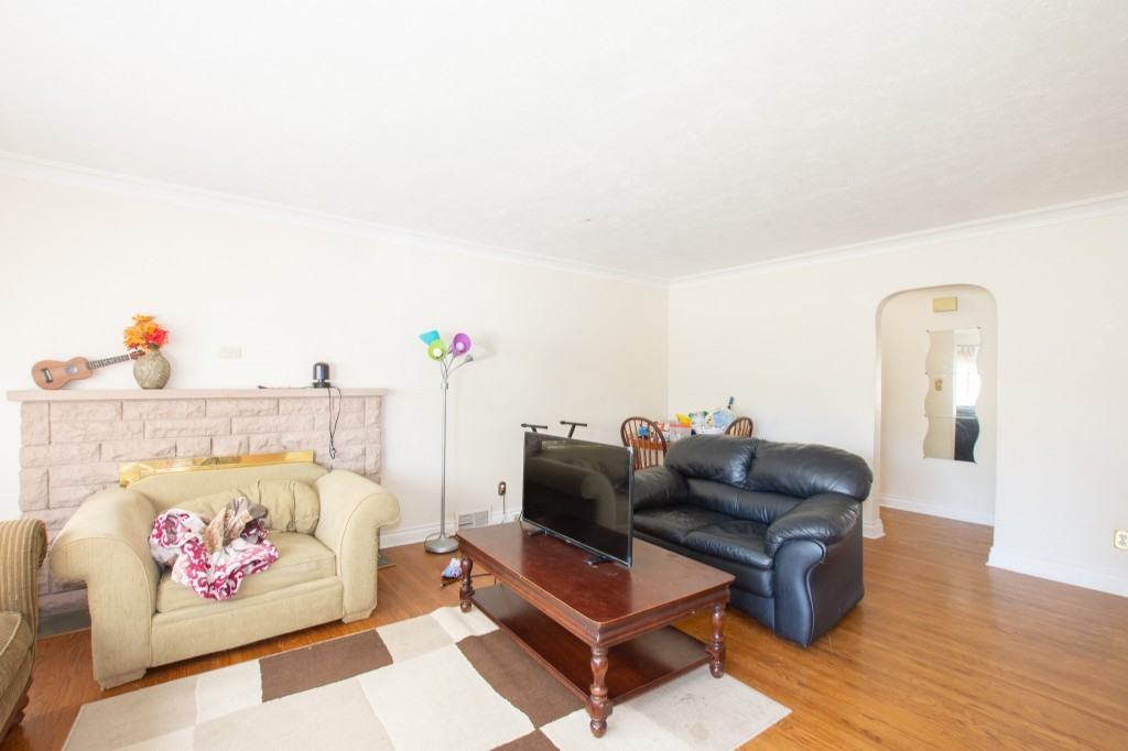 288 Glenridge Ave - Photo 3 of 30