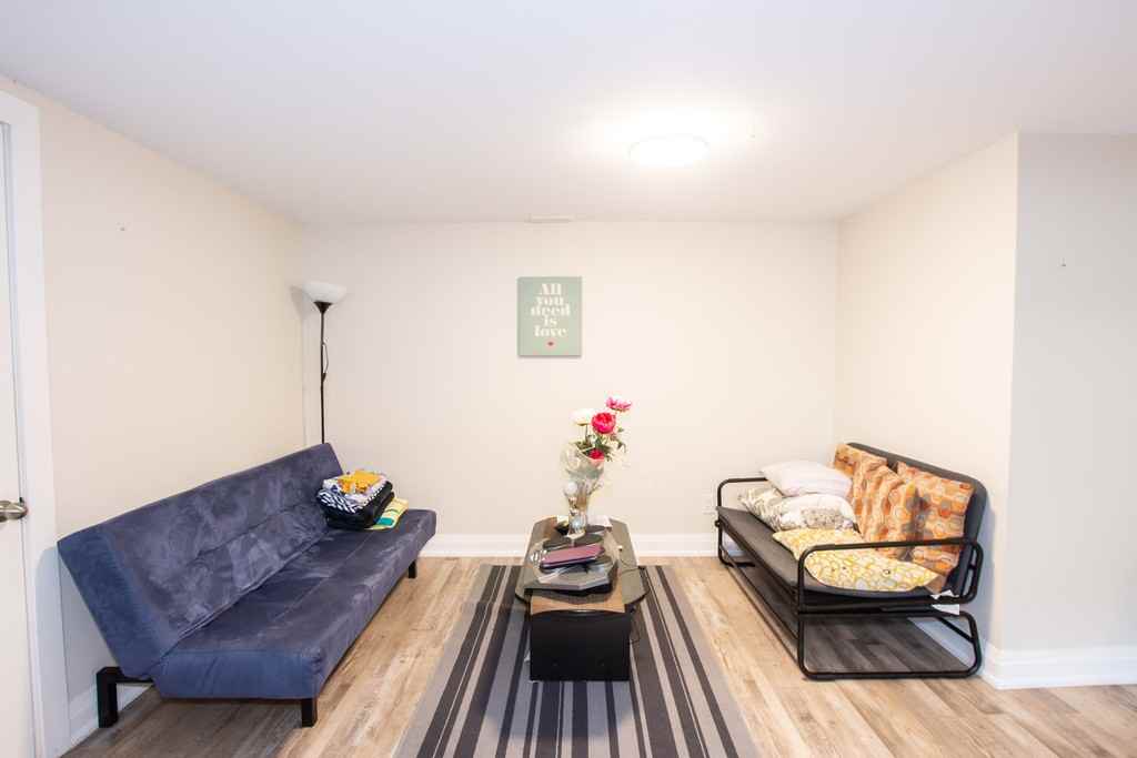 510 Queen Victoria Dr - Photo 7 of 50