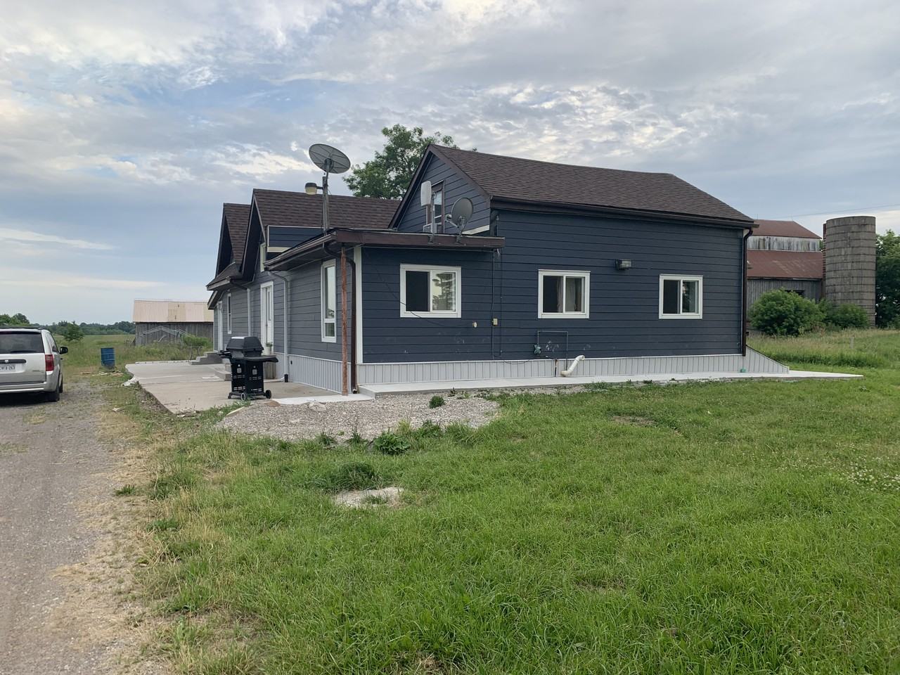 6303 Chippewa Rd - Photo 5 of 10