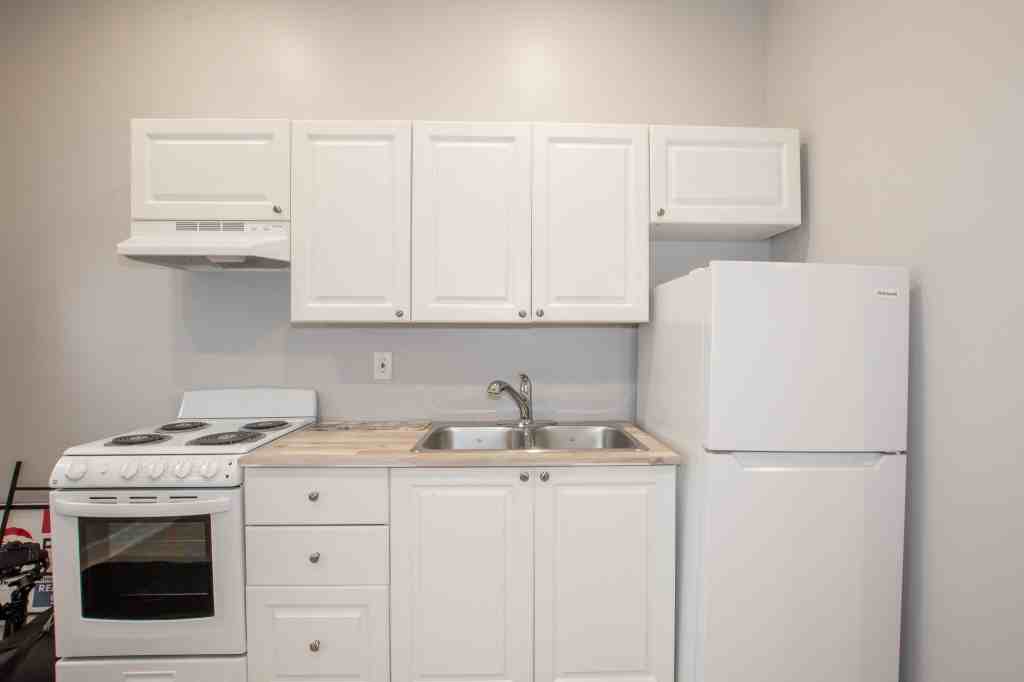 5431 Bridge St - Photo 3 of 30