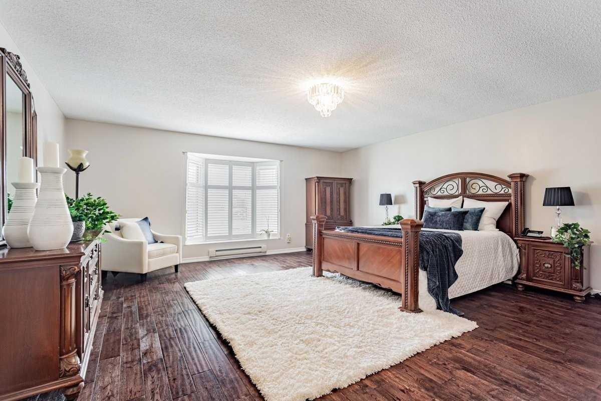 8 Orleans Dr - Photo 4 of 15