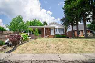 45 Mohawk Rd E - Photo 1 of 1