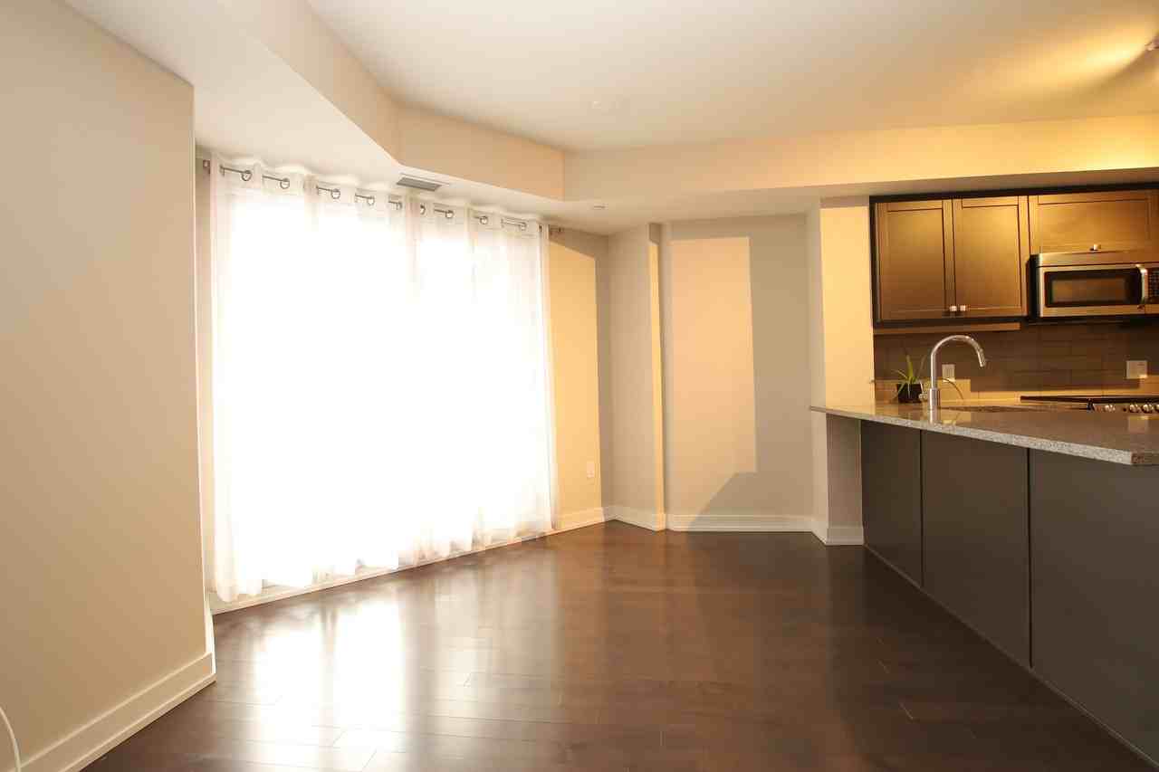 316 Bruyère St - Photo 5 of 46