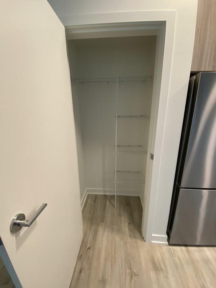 8940 University Cres - Photo 3 of 11