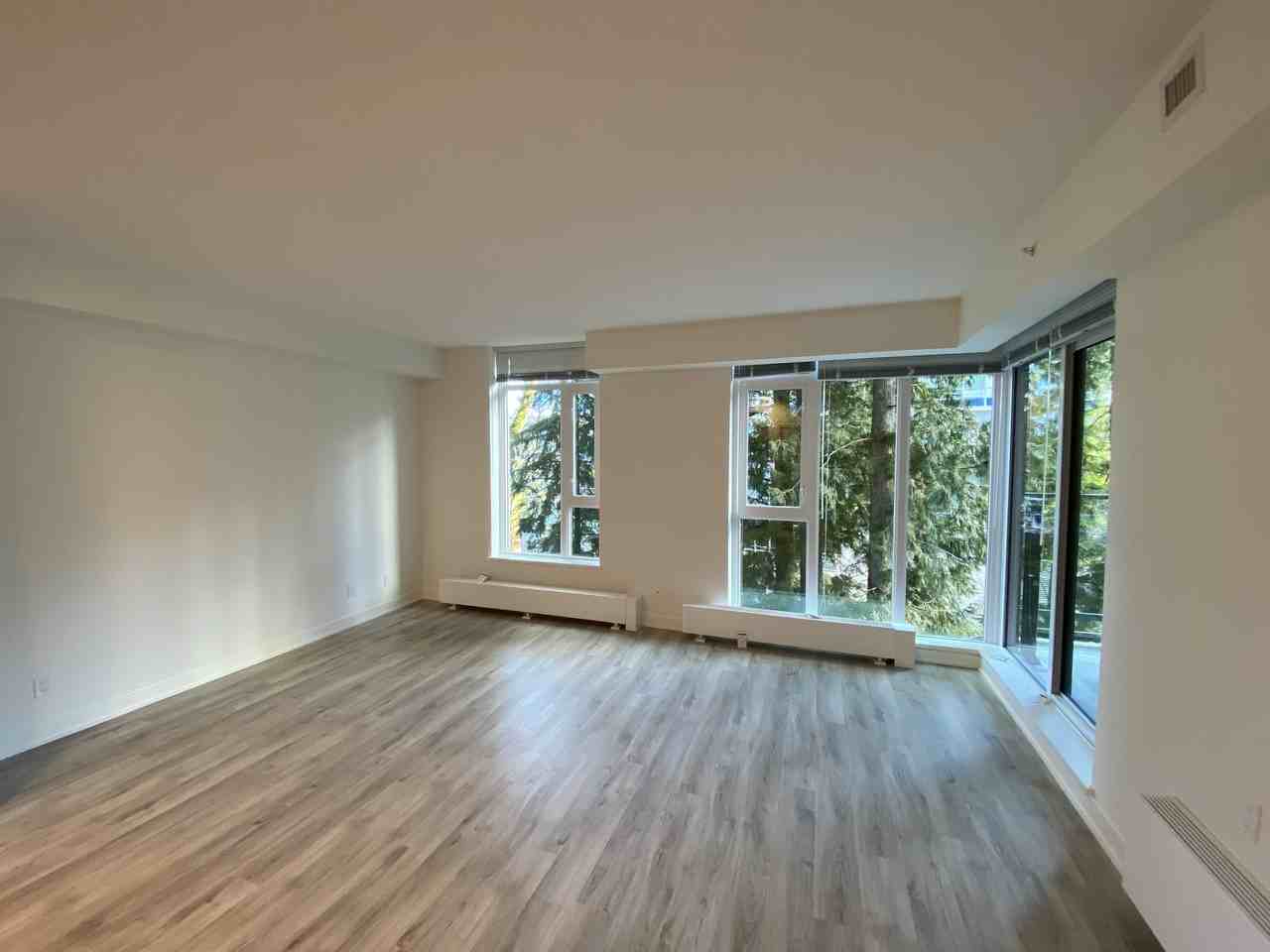 8940 University Cres - Photo 4 of 11