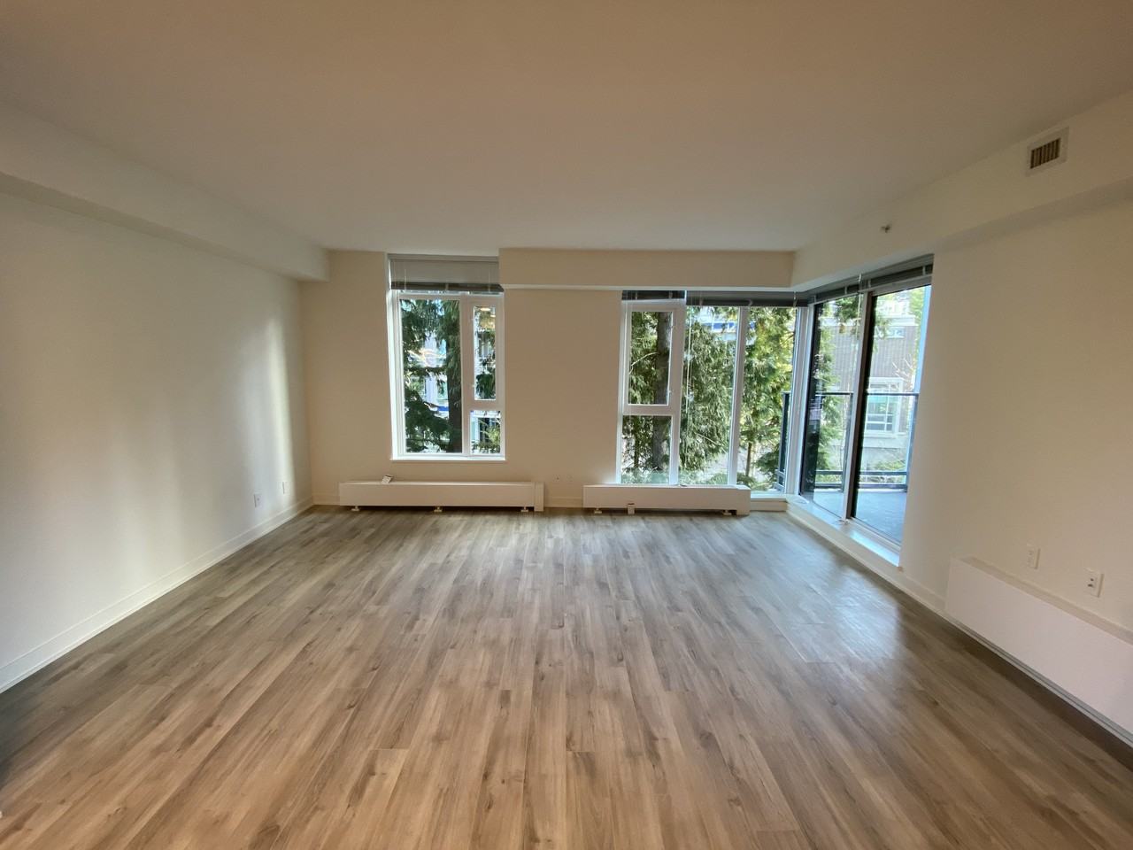 8940 University Cres - Photo 5 of 11