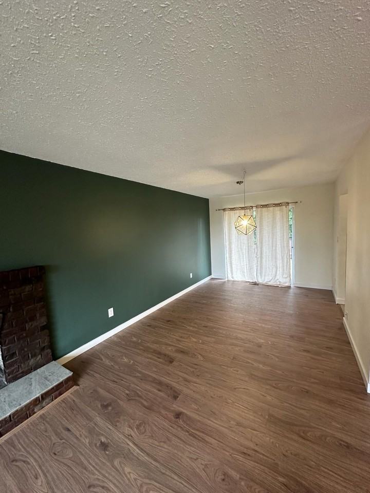 19990 50 Ave - Photo 5 of 17