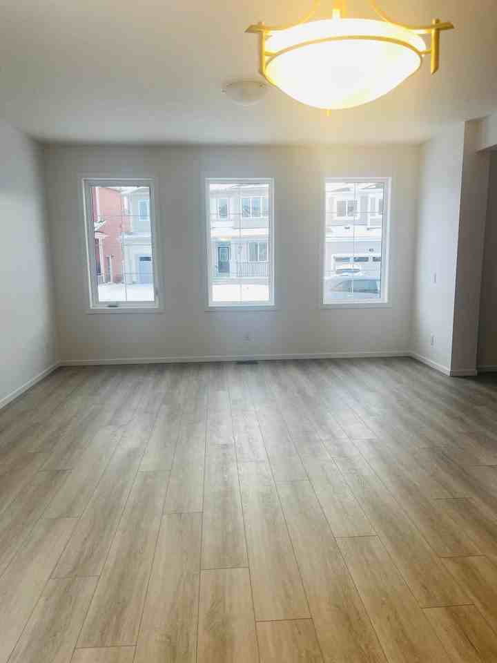 127 Cityspring Manor Ne - Photo 5 of 15