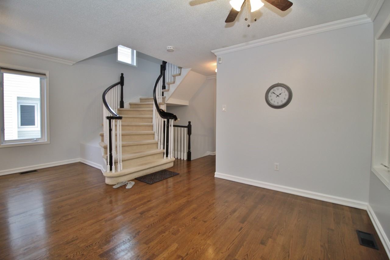 45 Hemlo Cres - Photo 4 of 50