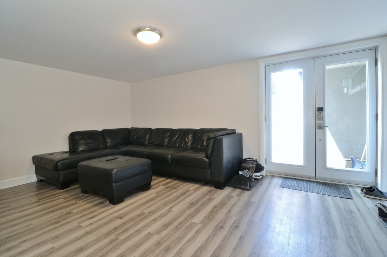 2465 Chasseur Ave - Photo 2 of 42