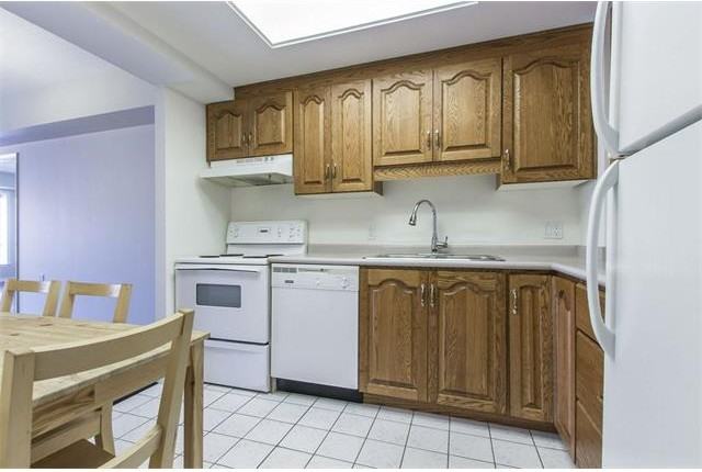 405 Erb St W - Photo 5 of 15