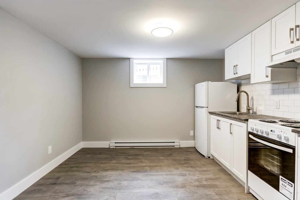 28A Bernick Dr - Photo 3 of 28