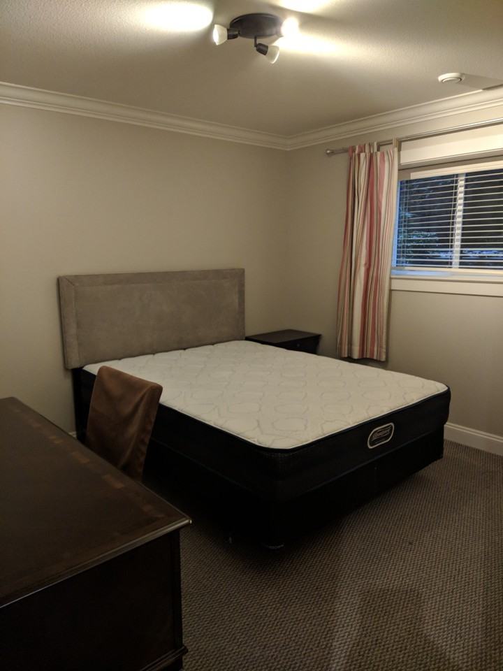 3540 King Edward Ave W - Photo 6 of 9