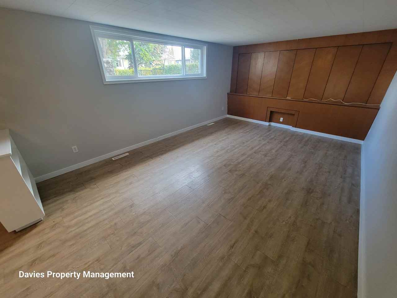 12732 87 St Nw - Photo 4 of 19