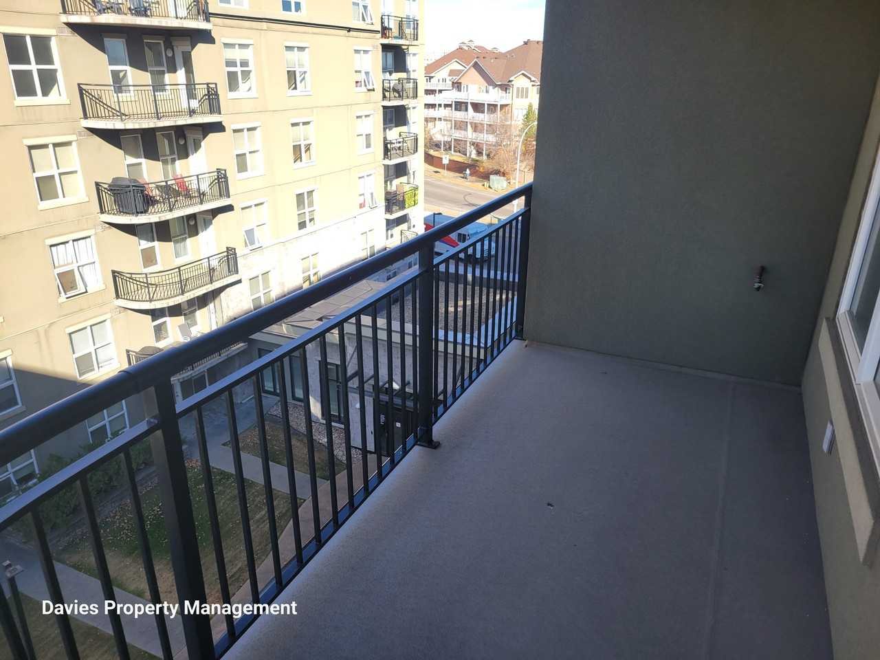 4245 139 Ave Nw - Photo 7 of 21