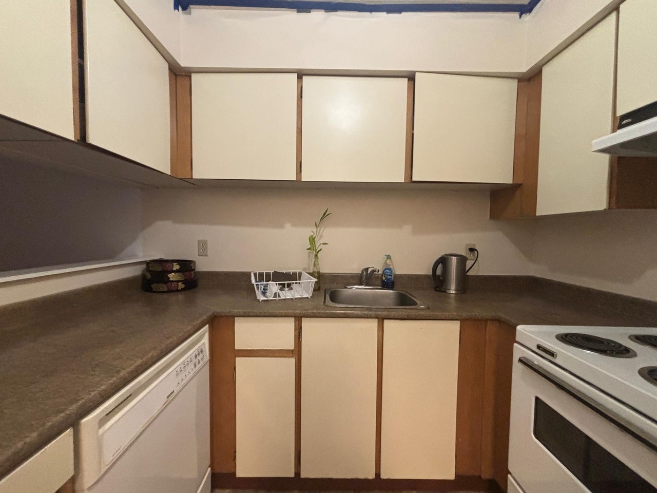 8460 Ackroyd Rd #123 - Photo 3 of 50