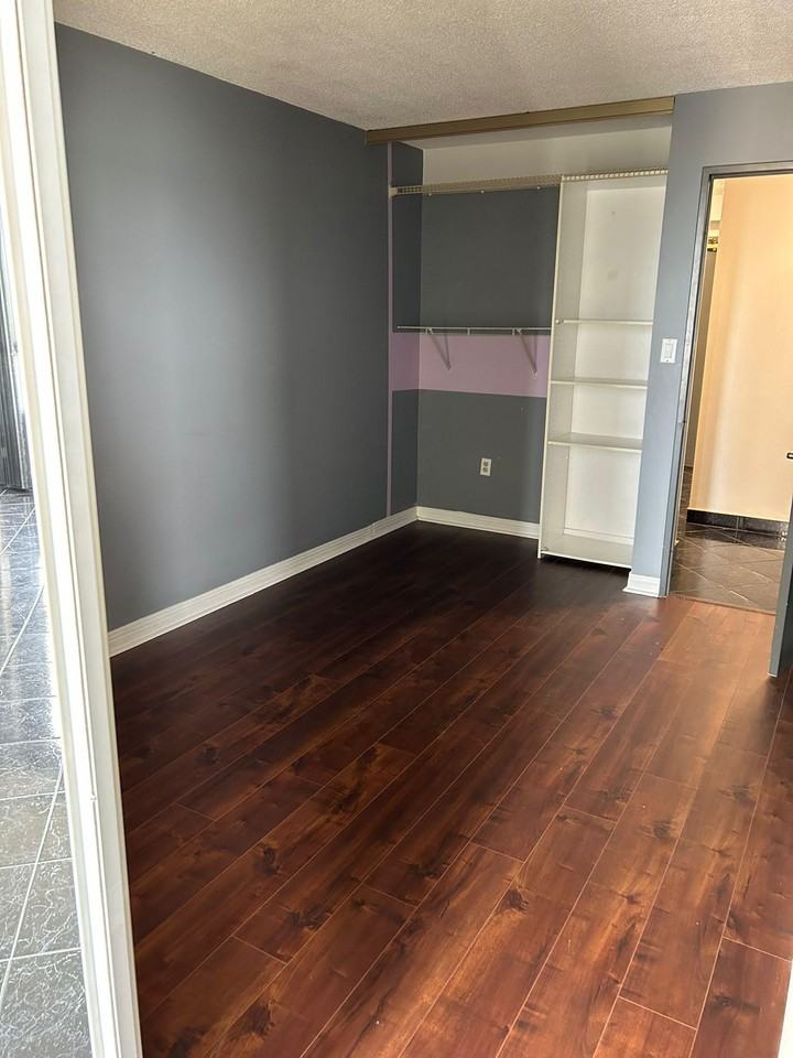 75 Riverside Dr E - Photo 5 of 12