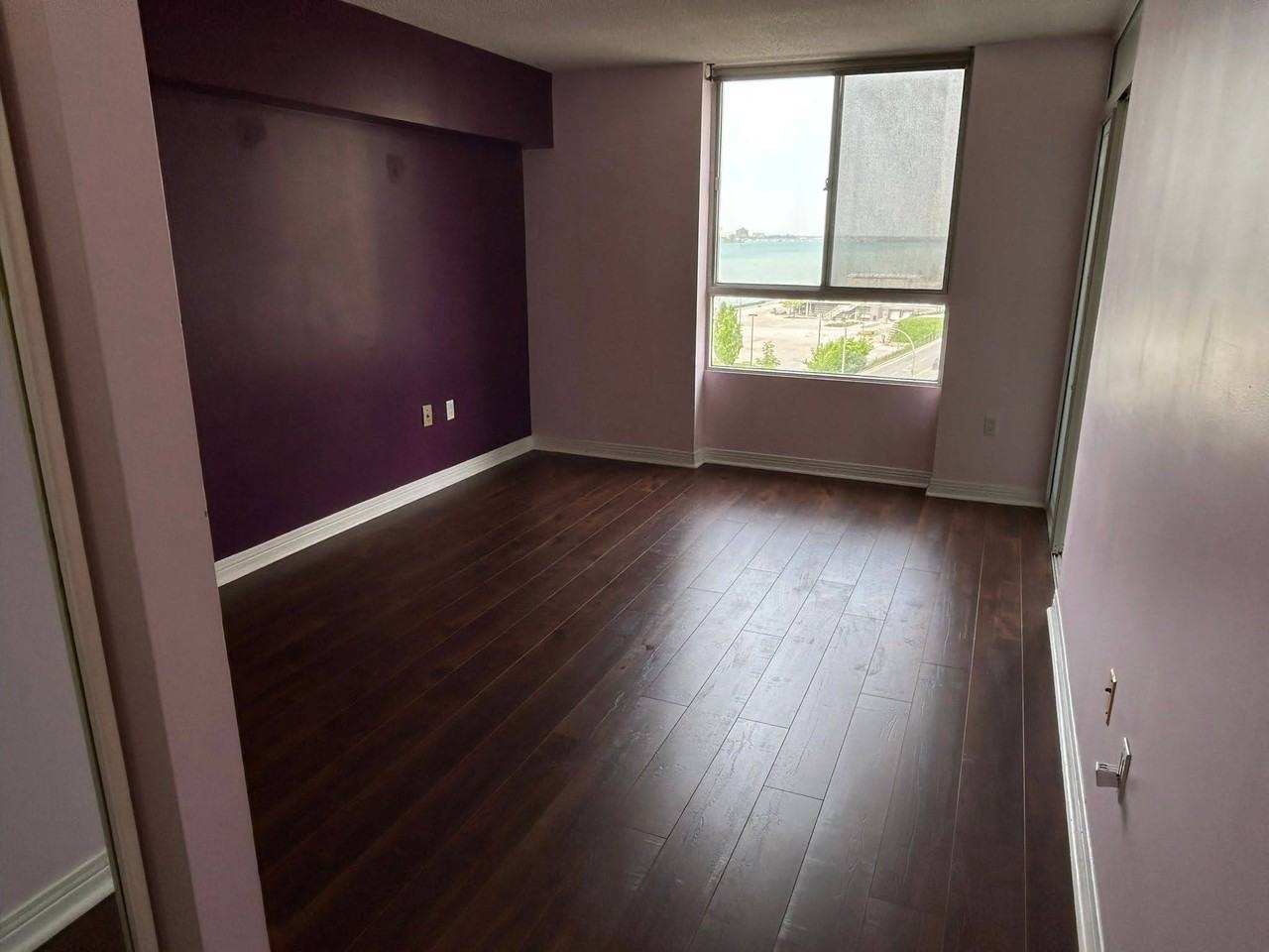 75 Riverside Dr E - Photo 6 of 12