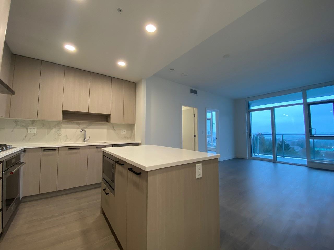 555 Sydney Ave #805 - Photo 7 of 48