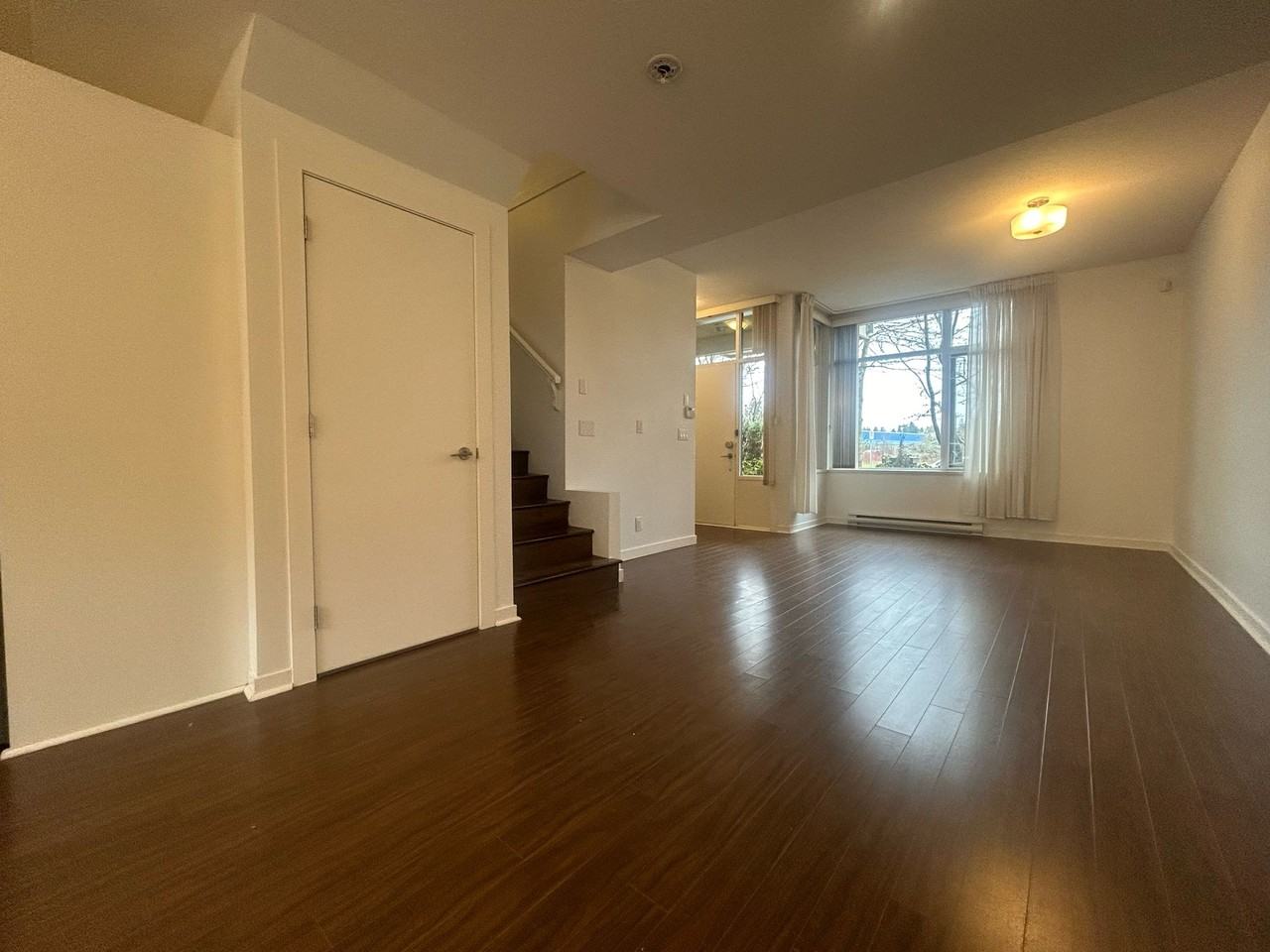 4913 Dawson St - Photo 3 of 42