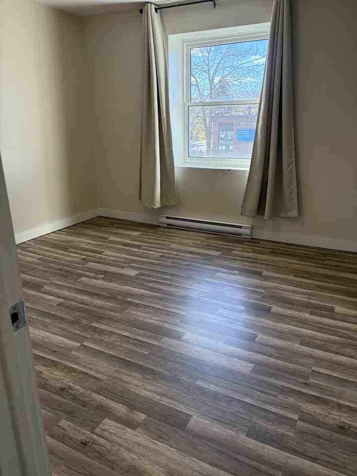 1 Prince Of Wales Dr - Photo 4 of 9