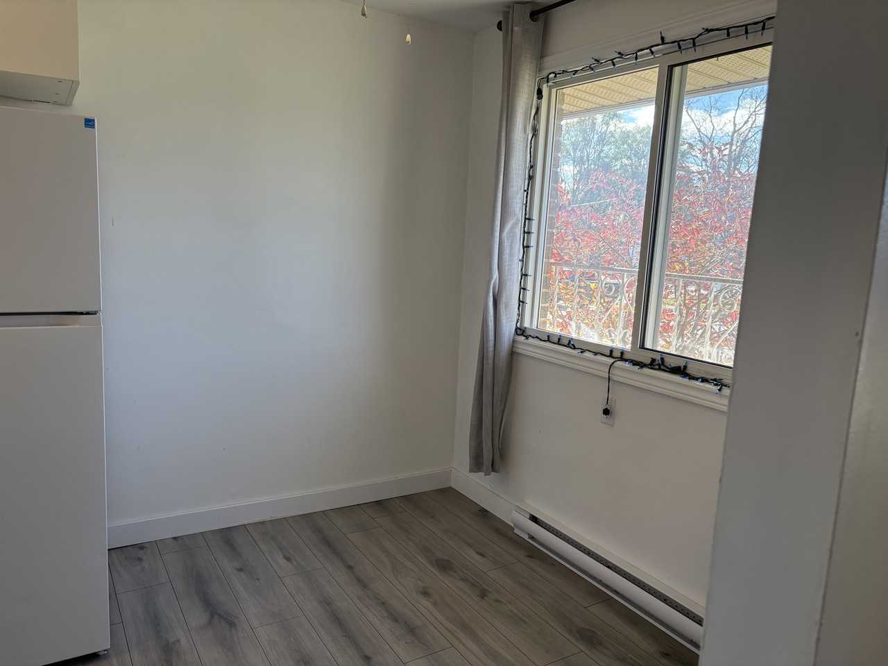 1 Prince Of Wales Dr - Photo 5 of 9