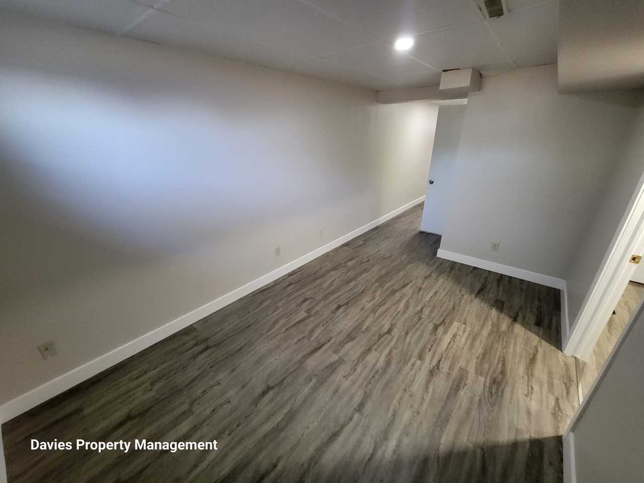 12927 82 St Nw - Photo 7 of 23