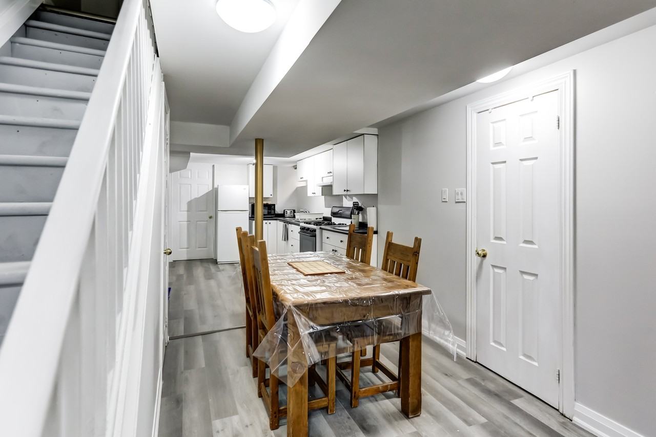 220 Shaw St - Photo 5 of 29