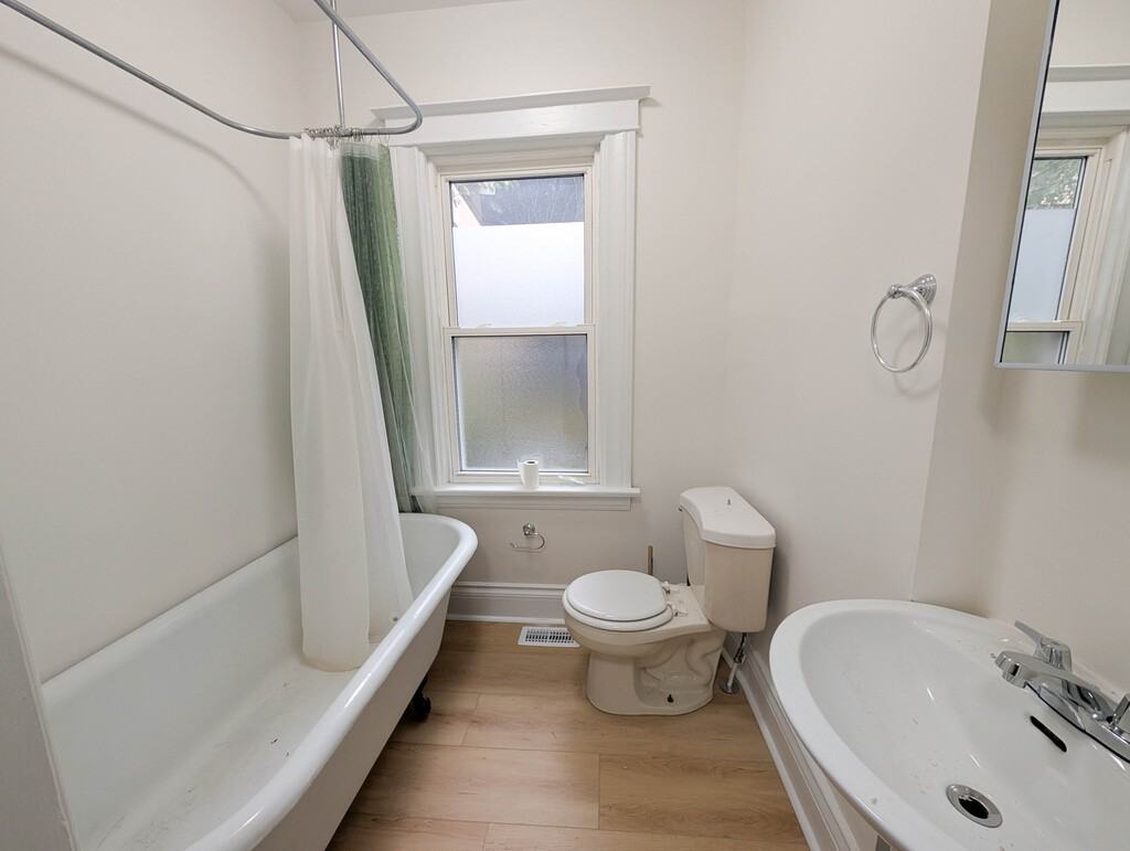 15 Court St - Photo 4 of 26